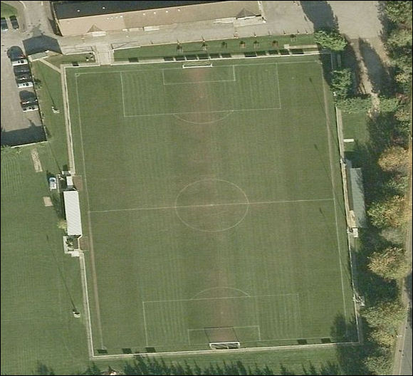 Northcourt Road - the home of Abingdon United FC (aerial photograph  Bing Maps)