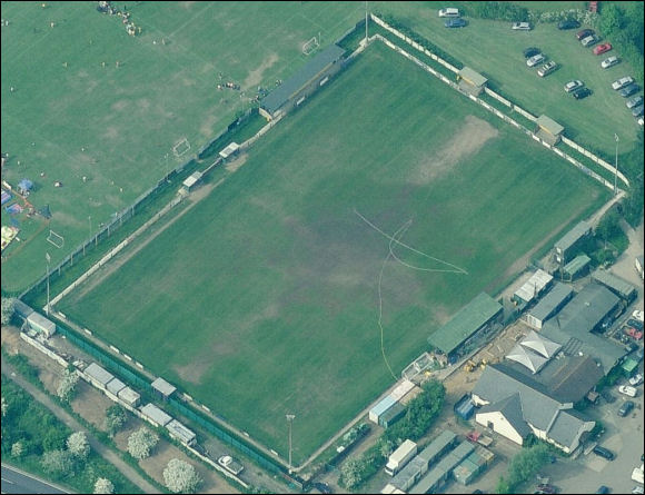 Rookery Hill - the home of East Thurrock United FC (aerial photograph  Bing Maps)