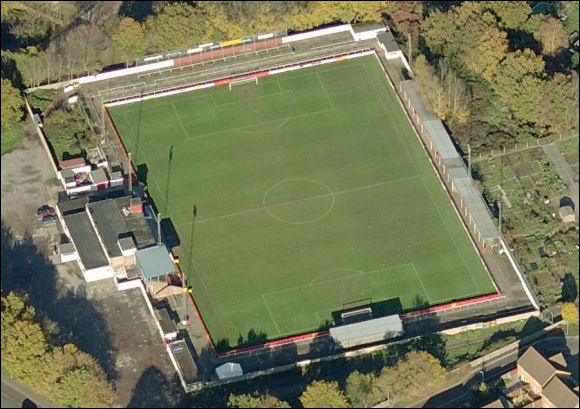 Cherrywood Road - the home of Farnborough Town FC (aerial photograph  Bing Maps)
