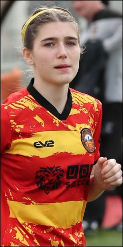 Laina Warren